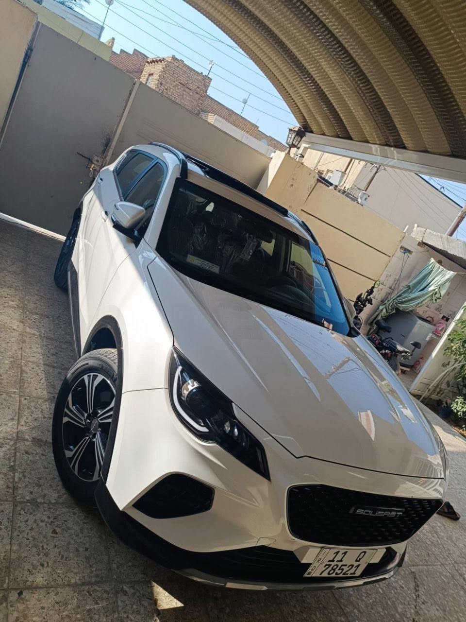 السلام عليكم ساوسيت DX8S plus 2024  1/1  ماشيه 30000 فقط رقم بغداد
مكفولة كفاله عامه محرك 1500 توربو 1/1 فول 

السياره نفس الجيتور مواصفاتها وكلشي بيها من جيتور 

فول مواصفات 1/1 plus شاشه كبيره كامره خلفيه دواره بونراما سايد بريك دكمه اوتو هولد كشنات جلد شاشه دجتل لد خلفي امامي 7 راكب وبيه مواصفات بعد 

السعر 155 وبيه مجال 
للاستفسار ***********
مكاني بابل الحله
