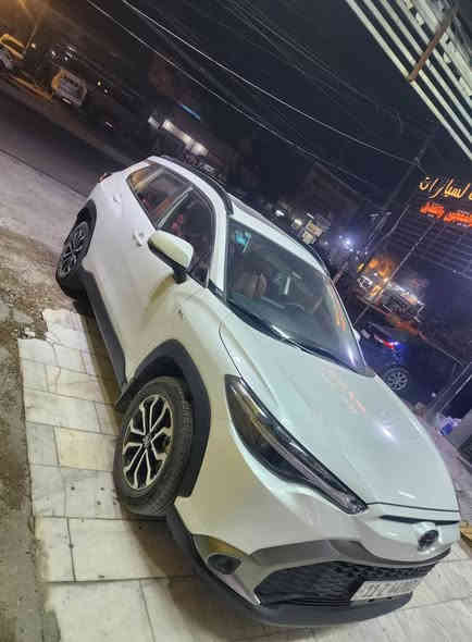 سلام عليكم للبيع فقط 
تيوتا فرونت لاندر  ٢٠٢٥ خليجي هايبرد تجميع صين اخت الزيرو ماشيه ٢٢ الف كيلو متر حقيقي فول مواصفات مكفوله كفاله عامه من كلشي بحاله الوكاله 
محرك الفين هايبرد 
لايت عدسات LED
 فتحه سقف سلايد 
اشاير بلمري 
تبريد قطعتين 
كشن كهربائي +جلد لون احمر 
بصمه دخول ذكي 
رادار قياده ذاتيه 
تحكمات ومودات قياده 
شاشه كبيره كامره خلفيه 
وباقي مواصفات معروفه رقم بغداد الدولي تحول مباشر وسياره جديده وكفاله عامه
السعر مالته ٢٤ مليون عراقي وبيه مجال بسيط حق الجيه للشراي 
مكاني بغداد قرب علوه الرشيد يم القوس 
اي استفسار الاتصال بلرقم فقط 
***********
***********
