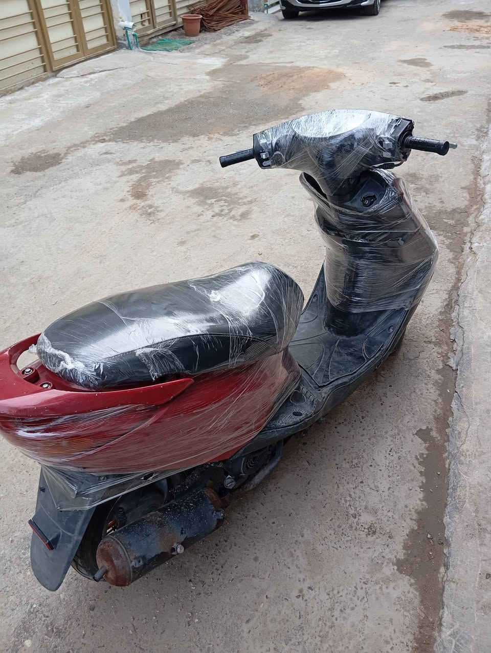 سلام عليكم ابريز لبيع
الدراجه نضيفه مابيه نقص شغل نكره سلف وتطلع
سعره 650 الف 
العنوان بغداد الكريعات 
اتصال ***********
