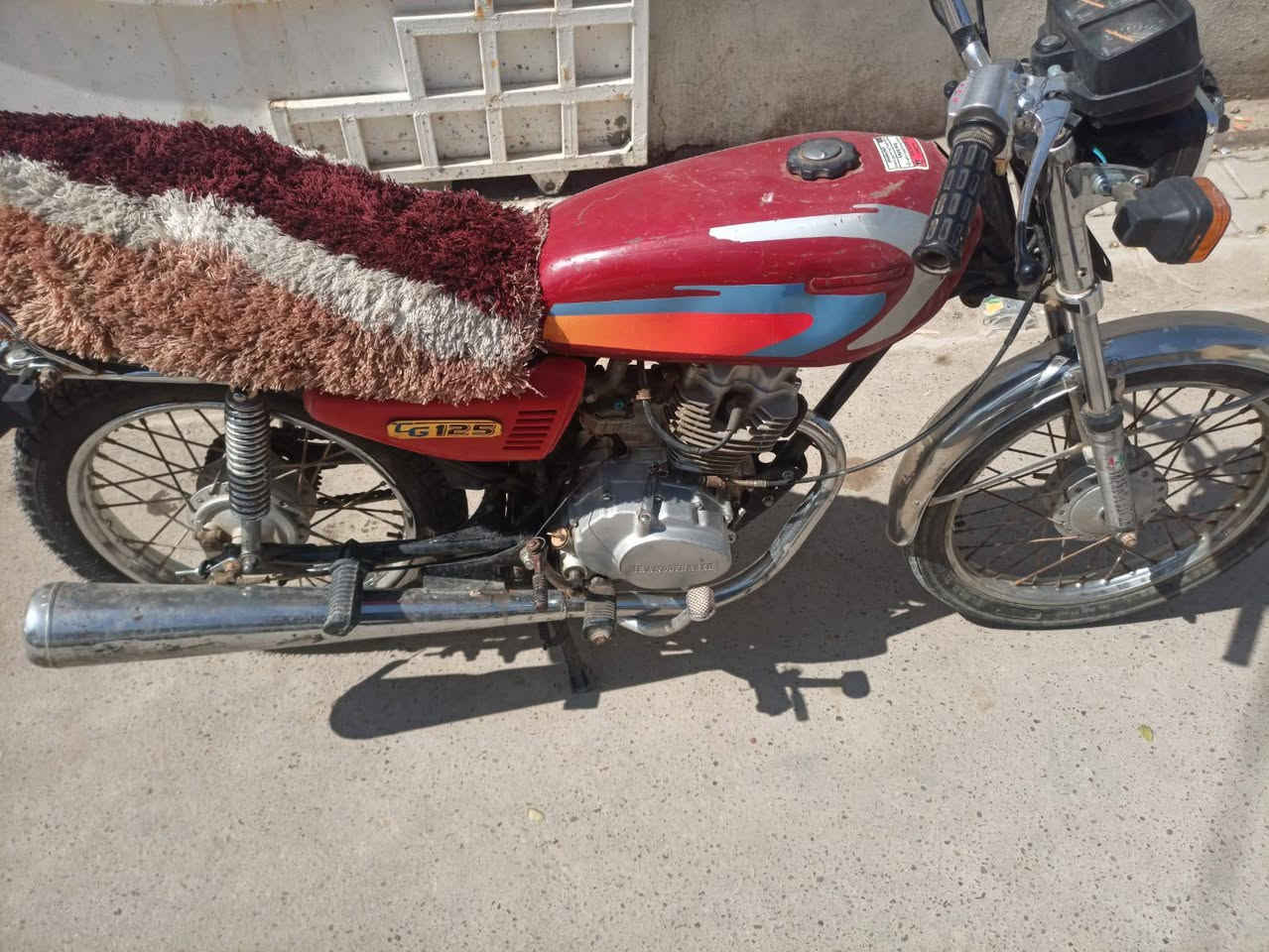 السلام عليكم هاي دراجه للبيع اوراقه ضايعه الشراي يتصل عل رقم
***********
