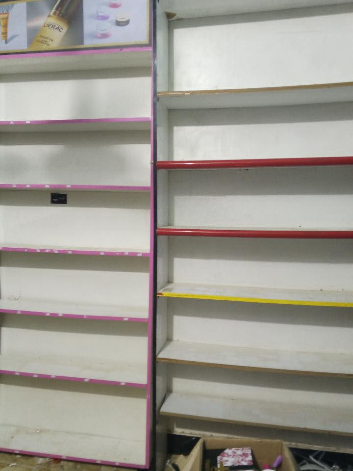 رفوف لبيع


**إذا كنت صاحب هذا الإعلان وتريد حذفه لأي سبب، رجاءا أرسل رسالة إلى الدعم الفني**