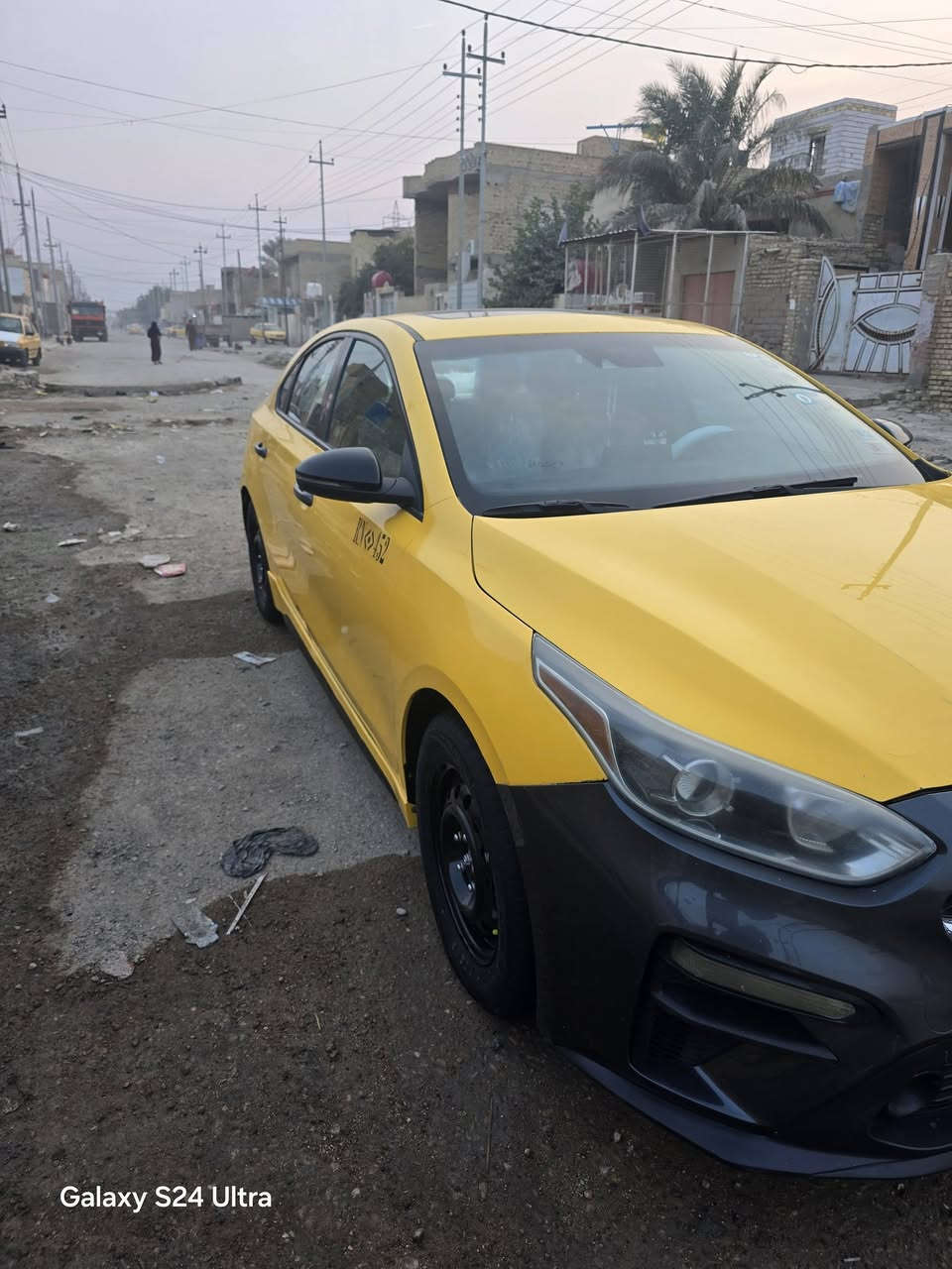 سلام عليكم  
كيا فورتي 2021#للبيع
حادث مال امريكا بارد بنيد وجاملغ امامي والخلفي بس بارد بدون تبديل سياره ليبل واحد
فول مواصفات
بصمه فتحه محرك 1600
دوشمه غرفه كامله جديده
منضومة زنون 
سياره بسمي تحويل ثاني يوم رقم بغداد مشروع وطني

السعر :136
وبيه مجال حك الجيه
تواصل:***********
