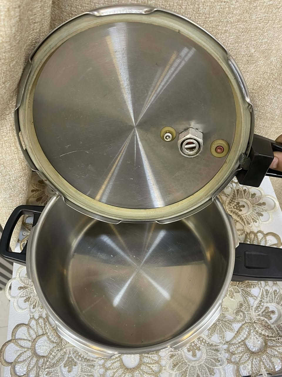 قدر ضغط (KELO mat) نمساوي  4ونص لتر


**إذا كنت صاحب هذا الإعلان وتريد حذفه لأي سبب، رجاءا أرسل رسالة إلى الدعم الفني**