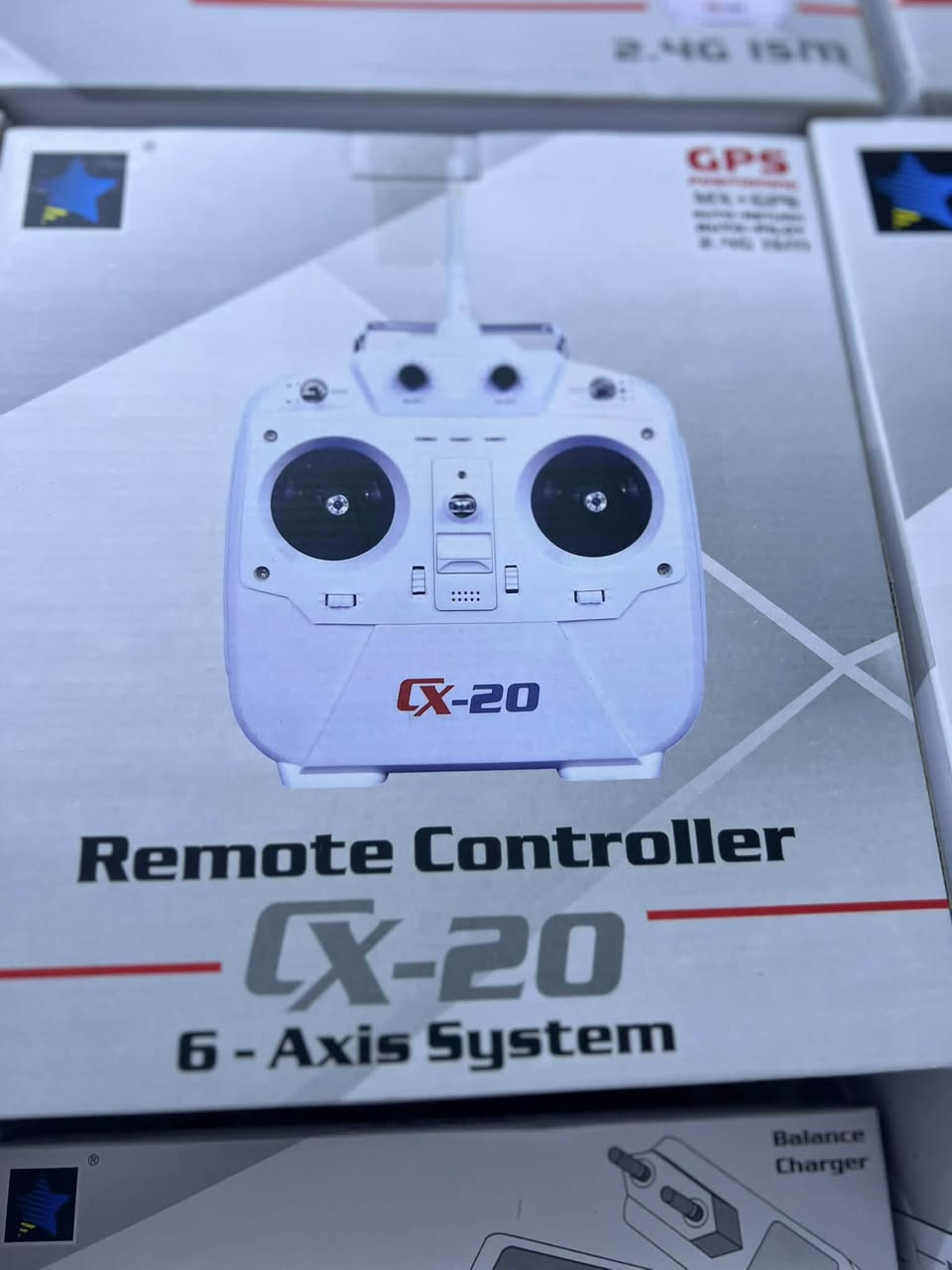 طائرات درون cx20 عدد 3
طائره درون Cheerson CX-20 Auto-Pathfinder مزودة بنظام تحديد المواقع (GPS).تتميز بنظام 6 محاور (6-Axis System) لضمان الثبات أثناء الطيران.تتضمن ميزات أمان مثل العودة التلقائية إلى نقطة الانطلاق (Auto-Return).المدى التقريبي للتحكم يبلغ 300 متر ويعتمد على ظروف البيئة المحيطة.
رقم التواصل ***********
