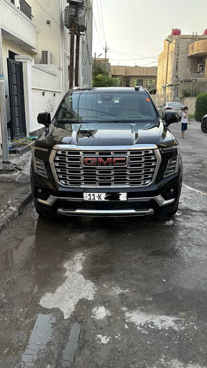 السلام عليكم 
دينالي موديل ٢٥ وكاله المنصور ماشيه ٣٣ العنوان بغداد البنوك السعر ٧٠ الف السياره بيهه شويه صبغ بخشم الجاملغ الايمن السياره حيل جديده لاتصال ***********
