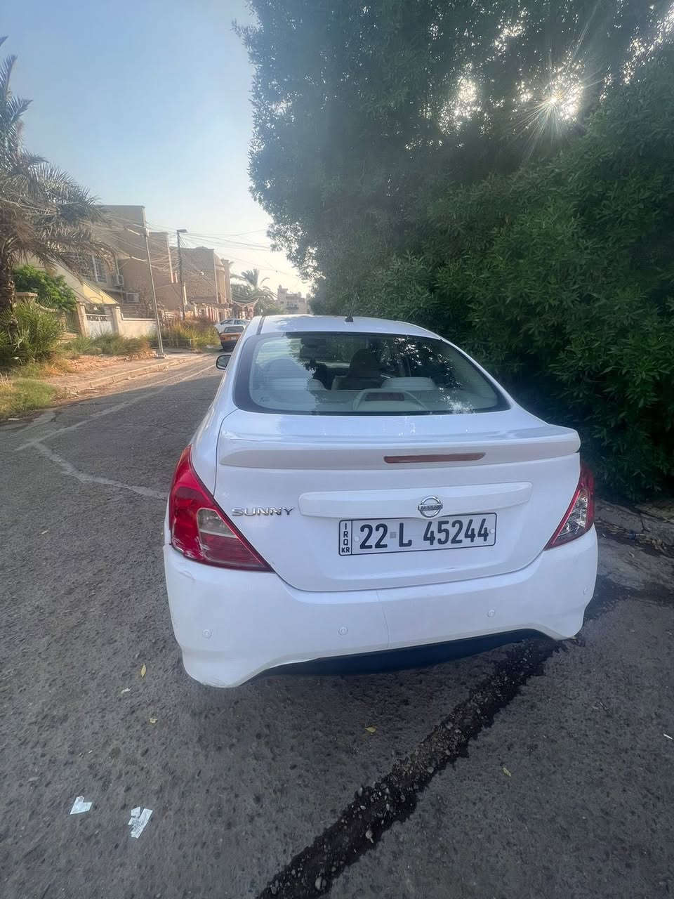 نيسان سني ٢٠١٩
ماشيه ١٤٤ الف قابله للزياده 
مضروبه صفحه السايق جاملغ واصل للـ لغد معدل شويه 
بيها صبغ و بيها كم طخه مبينه بالصور 
كير مكينه 
تبريد تتدفئه
مكفولات
 كهربائيات حداديه كله جديد مابيها اي نقص 
السعر ٨٥ 
***********
العنوان مدينه الصدر جميله
