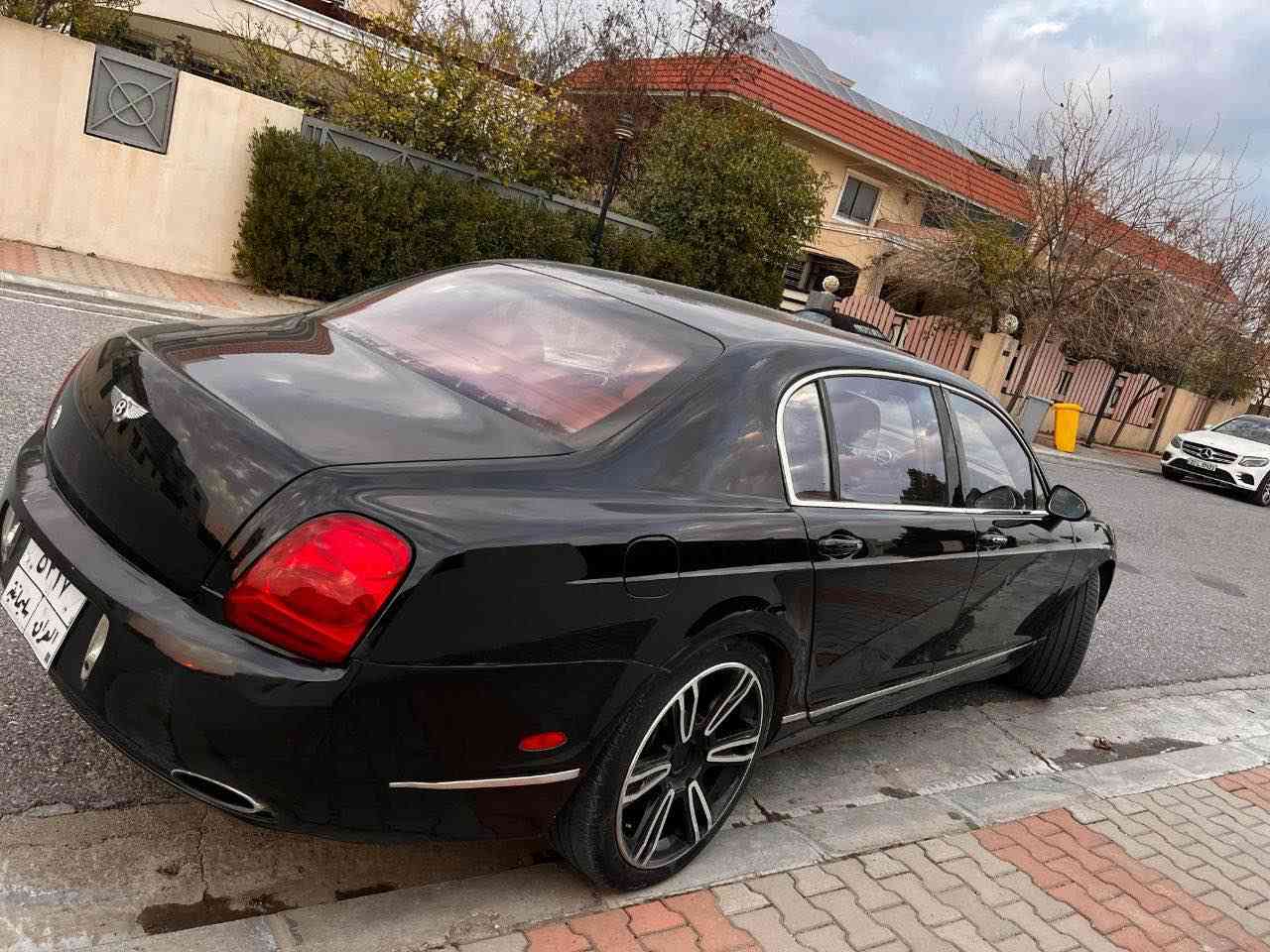 بنتلي ٢٠٠٨ بدون صبغ سياره بلاديه حنى كتلوكات السياره بيها رقم سليمانيه مميز السياره فووول مواصفات مكان السياره أربيل للاستفسار الاتصال على *********** أربيل, العراق
