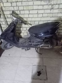 دراجه ماكس للبيع قشمه المحرك قايم الاستفسار الاتصال على الرقم 07710754...