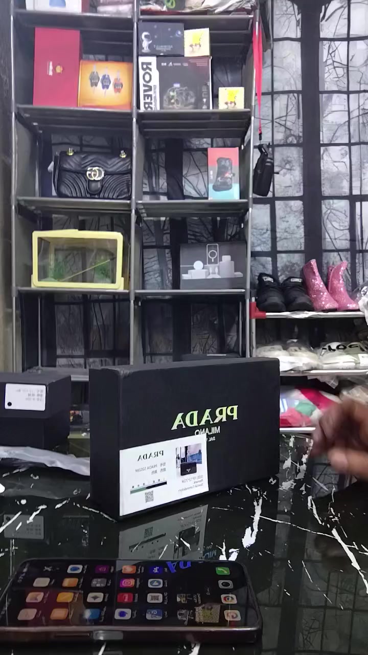 جنطة نسائية وكالة برادا اصلي ختم وكود


**إذا كنت صاحب هذا الإعلان وتريد حذفه لأي سبب، رجاءا أرسل رسالة إلى الدعم الفني**