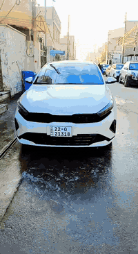 سلام عليكم كي ٣ موديل 2025 زيرو ماشيه الفين بيها لباب وشويه لجاملغ متروج مو طاب جوه السعر ١٤٢ وبيها مجال بسيط مكانها الشعب ***********
