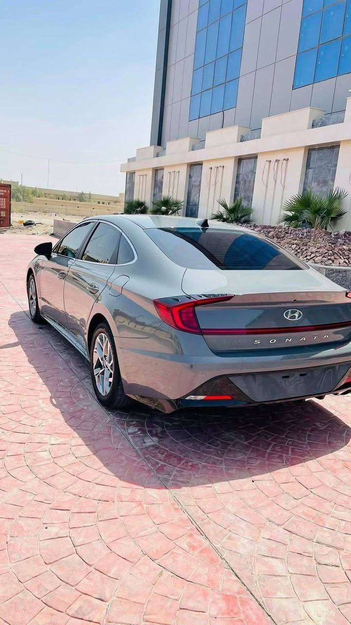 ((( مكلف بالنشر. )))
سوناتا 2020
فول مواصفات عدا الفتحة

محرك 2500
اربع انواع قيادة
 - كشن كهرباء 
بصمه تشغيل - ابواب - صندوق
تشغيل عن بعد
لد أمامي
لايت زنون  
فول تحكم استيرين
كير دكم
شحن موبايل واير ليس
شاشه دجتال
سايد بريك بصمه
شاشه اعطال 
رادار امامي - جانبي - خلفي - تحديد مسار
توقف ذاتي أمامي - خلفي 
حساس مطر
اشارة ترحيب

وارد امريكي الحادث تبديل باب الصدر نفس اللون
رقم معوقين ذي قار السعر ( 165 ) بيها مجال
للتواصل  *********** مكان ناصريه

    ((( مكلف بالنشر  )))
