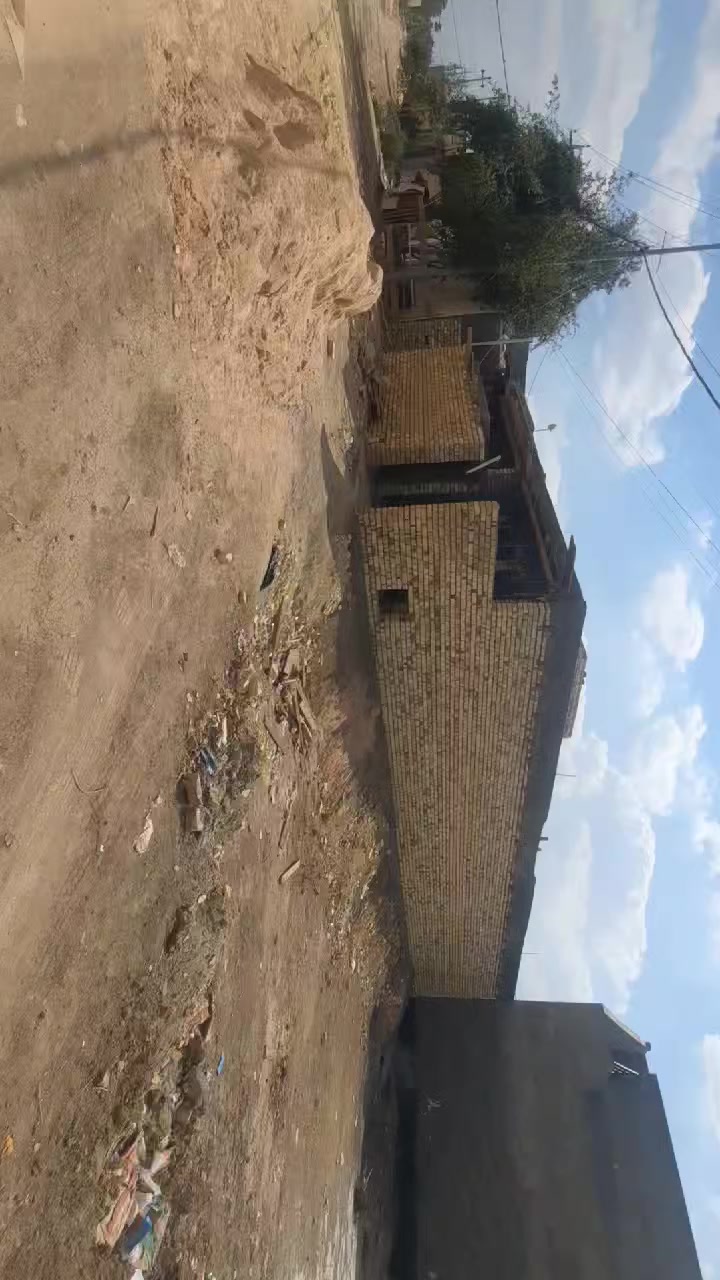 سلام عليكم هيكلين لبيع م100
طابو صرف 
حي الأمير 95
واجهية 5  نزال 20  لك هيكل 
ارضيه رفت 
***********
