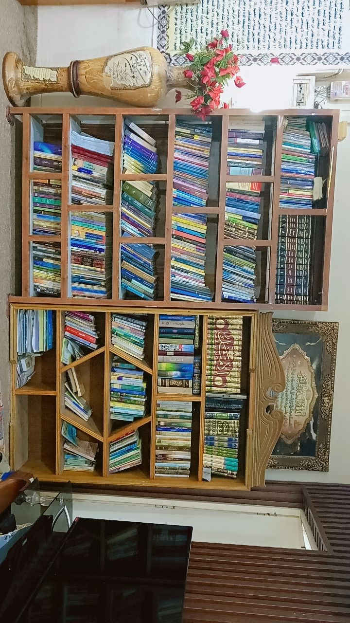 السلام عليكم 
المكتبة الصغيرة  عرض متر و20 وطول متر و 85 
المكتبة الكبيرة عرض متر و25 وطول مترين و 10
سعر الوحدة بـ 100 وبيها مجال بسيط 
بغداد شارع فلسطين


**إذا كنت صاحب هذا الإعلان وتريد حذفه لأي سبب، رجاءا أرسل رسالة إلى الدعم الفني**