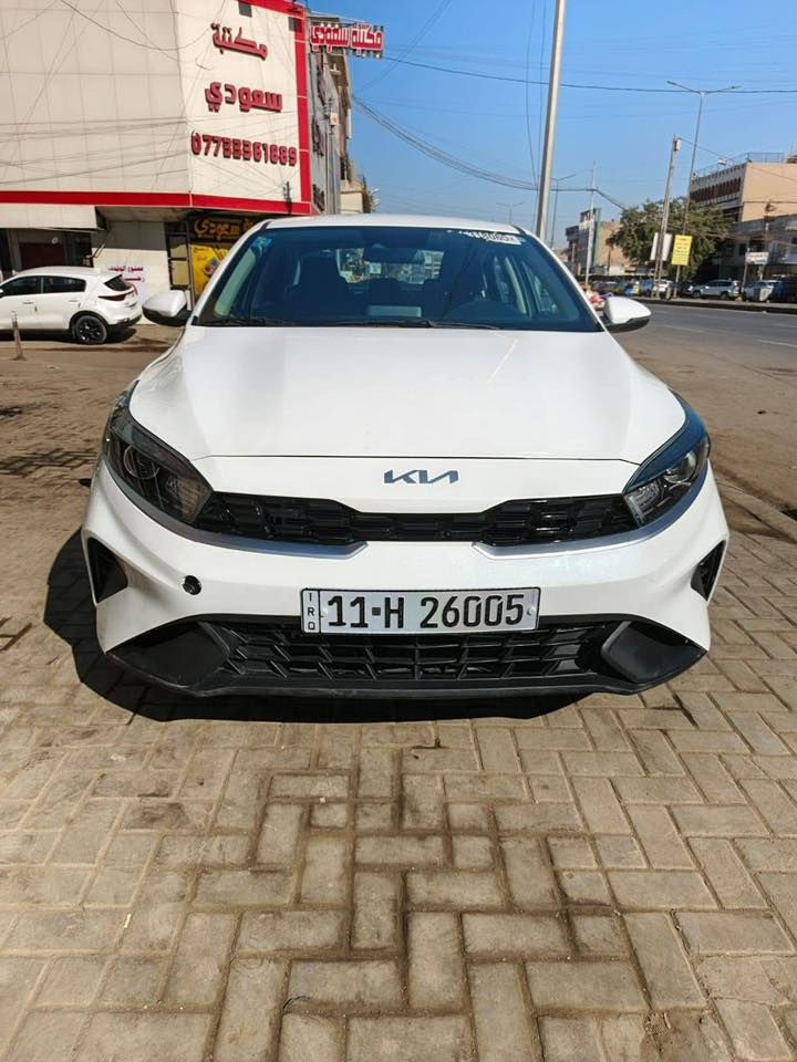 السلام عليكم فورتي موديل ٢٠٢٤ . فئة LX. رقم بغداد دولي ترقيم جديد السيارة باسمنه تحويل ثاني يوم. سيارة جاهزة من كل النواحي برغي ما ناقصة. صور الحادث موجوده بالمنشور. مبدل بنيد وقبغ جنطة نفس اللون. مكفوله من الدواخل شواصي لغود كفاله عامه الايرباكات كلهه سليمة .ماشية ١٧ الف.
***********/ واتساب موجود  مكان السيارة بغداد المشتل
