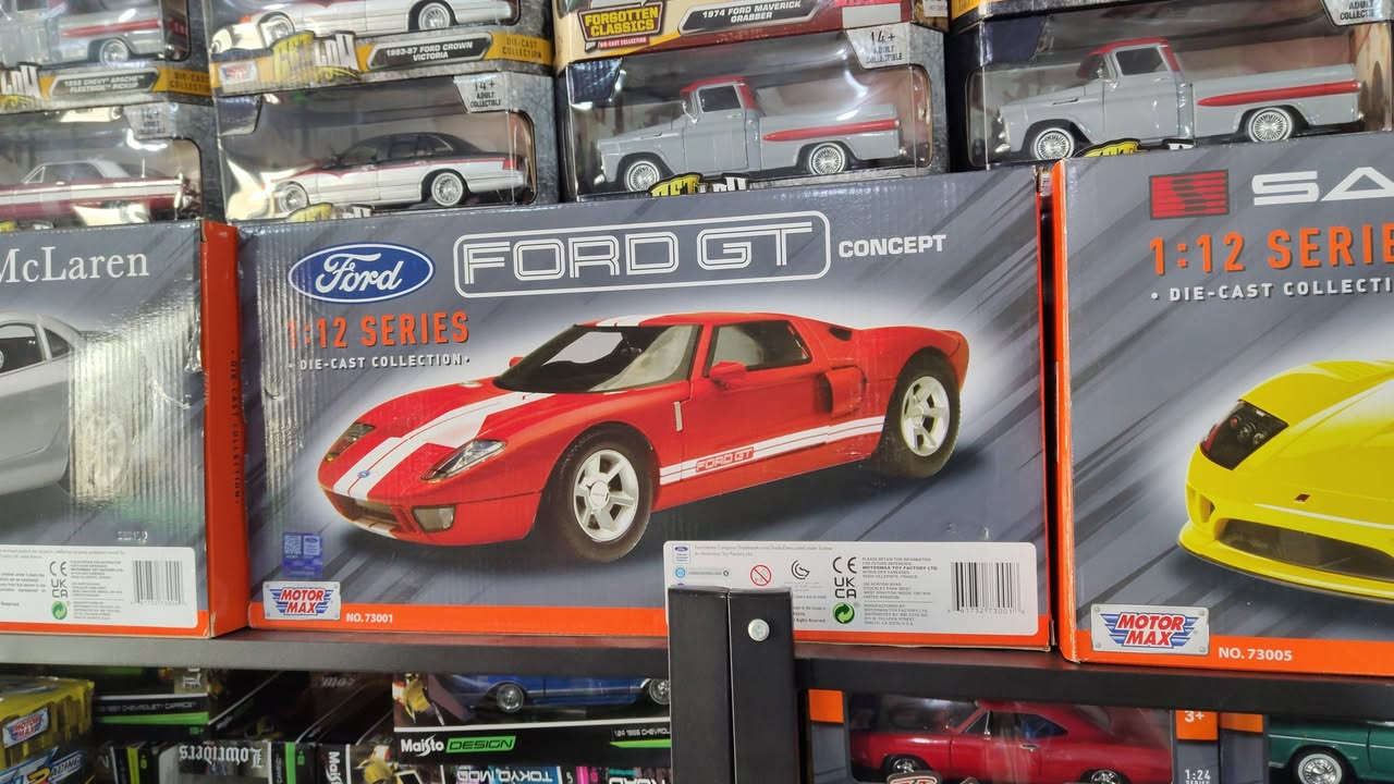 متوفر احجام 1:12 قياس 40 سم اي استفسار واتس ***********
