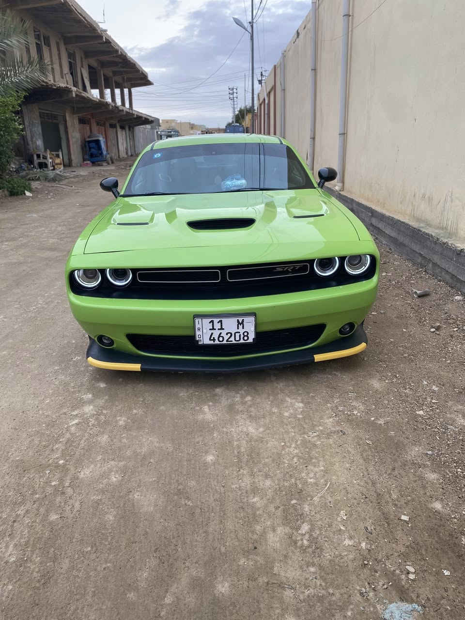 سلام عليكم جالنجر لون تفاحي مميز  مديل 2015  سكات باك SRTللبيع
اومراوس
مكينه 6400
ماشيه 80 ميل 
كشنات تدفئه تبريد ستيرن كذالك
نقطه عمياء
داخل كله كاربون
ولف حماوه ريسنك
درع مكينه
فجوج برمبو 6 بستم
سياره فول هوئيات
تخم تاير جديد جواها 
صوتها طربب
حادثها مثل مال موضح بالصور جاملغ خلفي وامامي كلير
سياره بدون ايرباك جديده سياره بمعنى الكلمه
الي بخاطره سياره اني خادم 
مكانها الانبار 
***********
