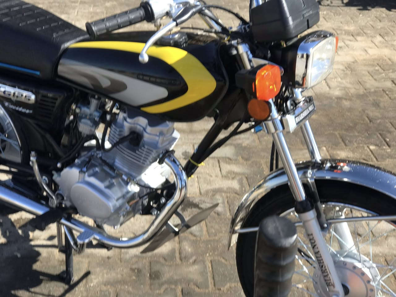 سلام عليكم 
دراجه اربعه كير مديل ٢٦
صار اقل الشهر من طالعه 
اوراق سكنر بسمي مكفوله 
من كلشي شرط النضافه 
الشراي السعر ٦٥٠بيهة مجال 
مكان كربلاء حي الحر 
***********
