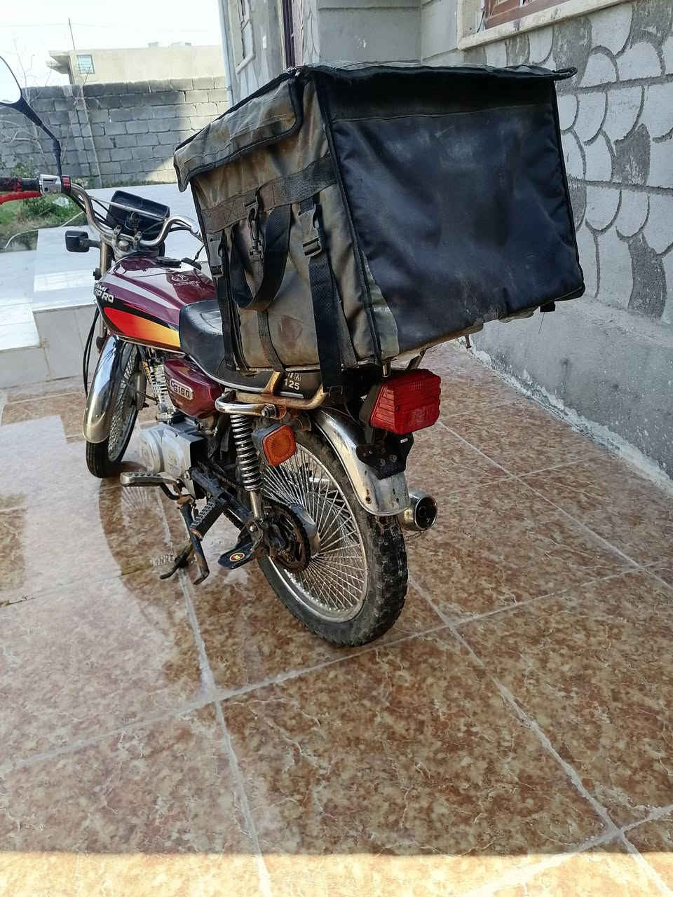 تايكر ثقيل2020 كلشي شغال شرط
ما مستخد قليل سعره ٣٠٠ بلاش

*********** العنوان قياره داخل
