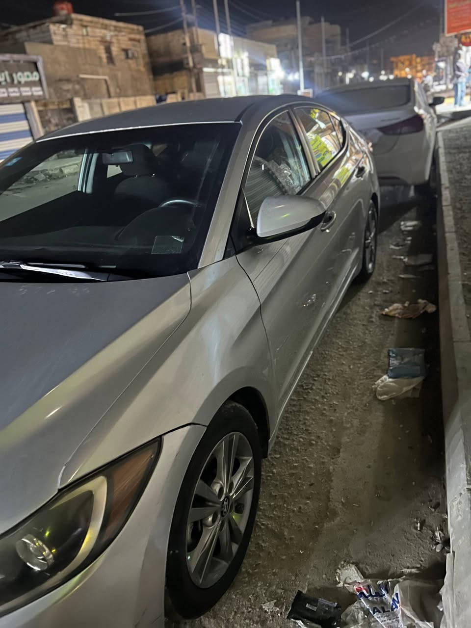 الانترا موديل 2018 وارد أمريكي بيهه جاملغ وبنيد مابيهه اي نقص تحكمات شاشه كبيره ويل كب كامله  مكينه 2000 دوش صور الحادث عندي مال الإمارات رقمه ذي قار إنكليزي سنويه 28 مداور ثاني يوم التفاصيل كلهه ع رقم الهاتف ***********
