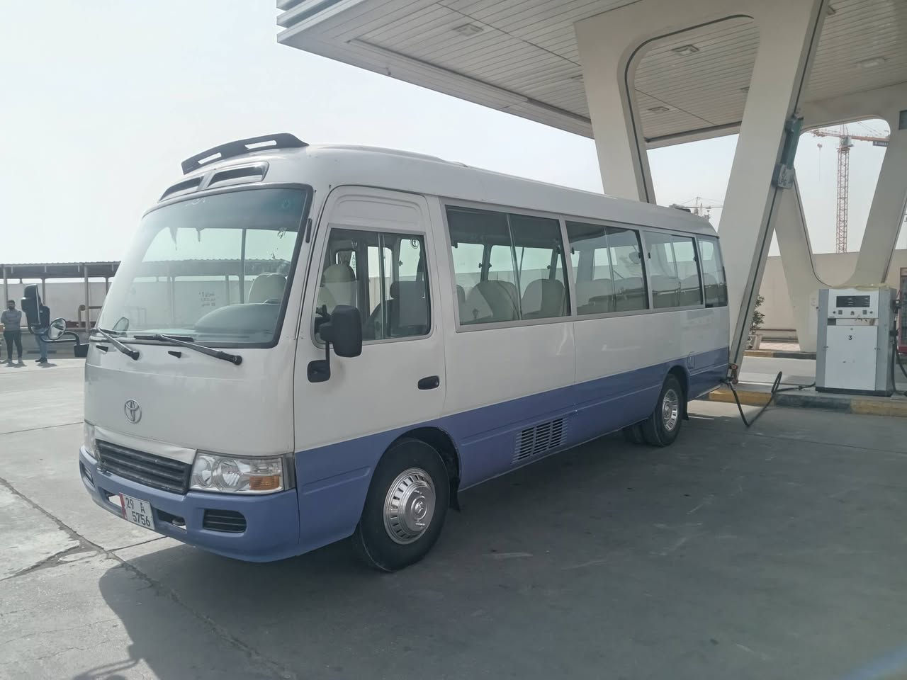 سلام عليكم كوستر ٢٠٠٧ للبيع سياره رقم نكليزي بسمي سنويه ٢٠٣٠ مصفره هيئه وغرامات مكينه وكير اكسل كفاله منضومه تبريد جديده خير من الله تخم تاير جديد سياره غاز بانزين تخم تاير جديد باتري جديد راديتر جديد فاتح ٤ وياله قبل سبوع نافضهن نفض بريك كله جديد  بيهة صبغ ربع ابو الدكمه ليوره بذيل الخلفي درع خلفي سبايدرات سياره خير من الله مكاني بغداد جسر ديالى الجديد *********** السعر ٢١٥ وبيهة مجال قليل
