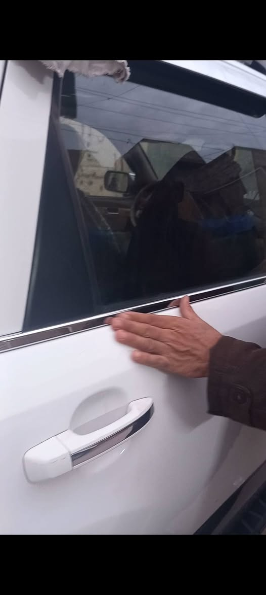 السلام عليكم 
شرفني الأخ محمد وتم تجهيز سيارة بالمواد التالية 
مظلات بيكل
سفايف نيكل  أبواب خارجية 
كفر مراية نيكل 
وجميع المواد كوري موبز كوري اصلي ظمان الجودة والصناعة 
العنوان بغداد مدينة الصدر ***********وات ساب ماسنجر اتصل واني بخدمتك
