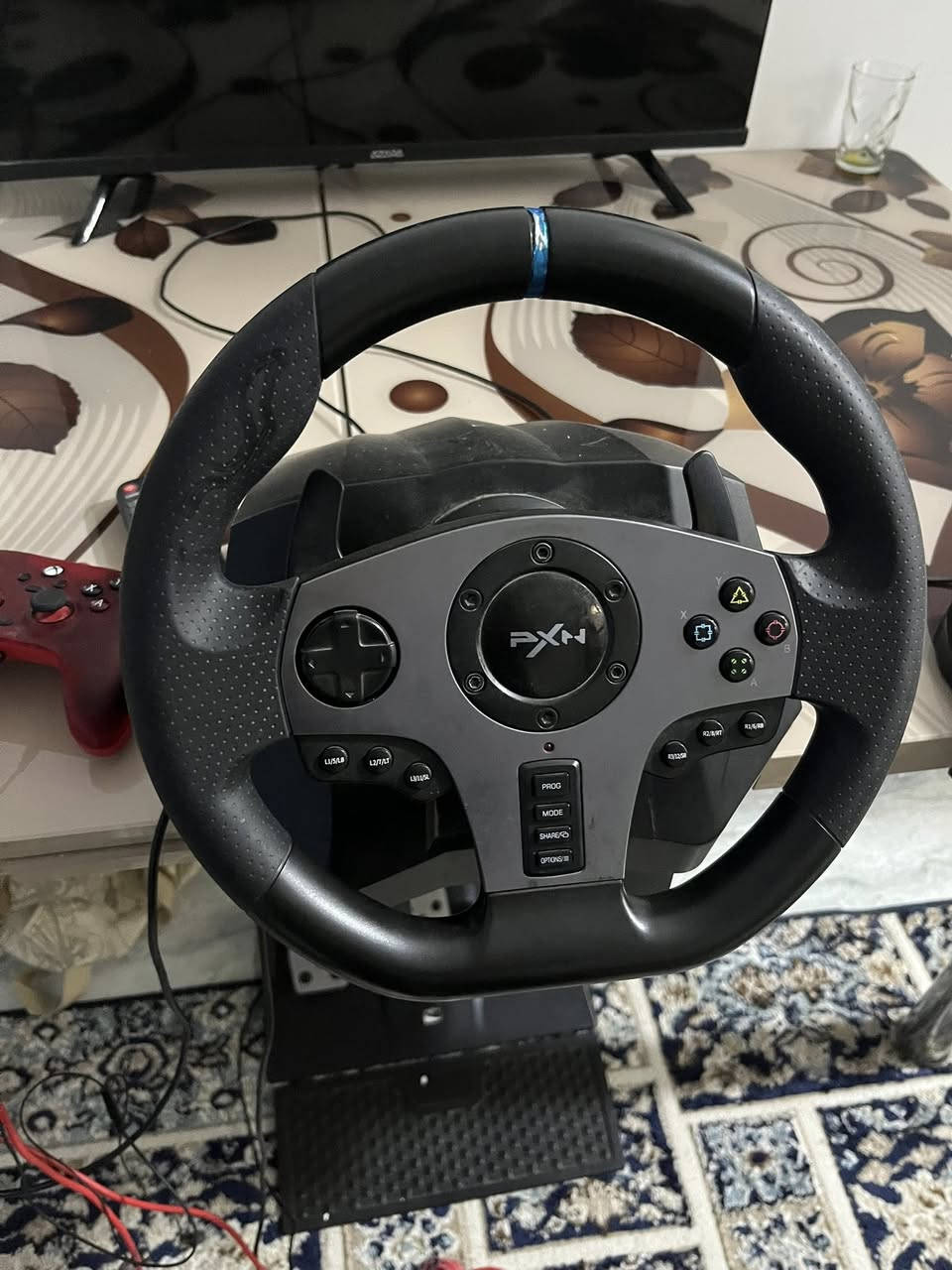 السلام عليكم دركسون pxn للبيع كامل كلشي مابيه وياه الدواسات والكير عادي٦نمر السعر:80وبي مجال قليل ***********
