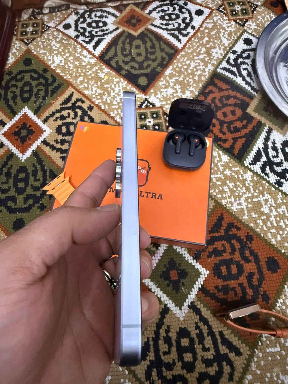 سامسونك5G .A55 ستخدام قليل نضافه 100% ذاكره 256 العشوائيه 8 ويا ساعه ابل كوبي اصلي ويا يربود اصلي وملحقات
السعر 300مكان بغداد ***********
