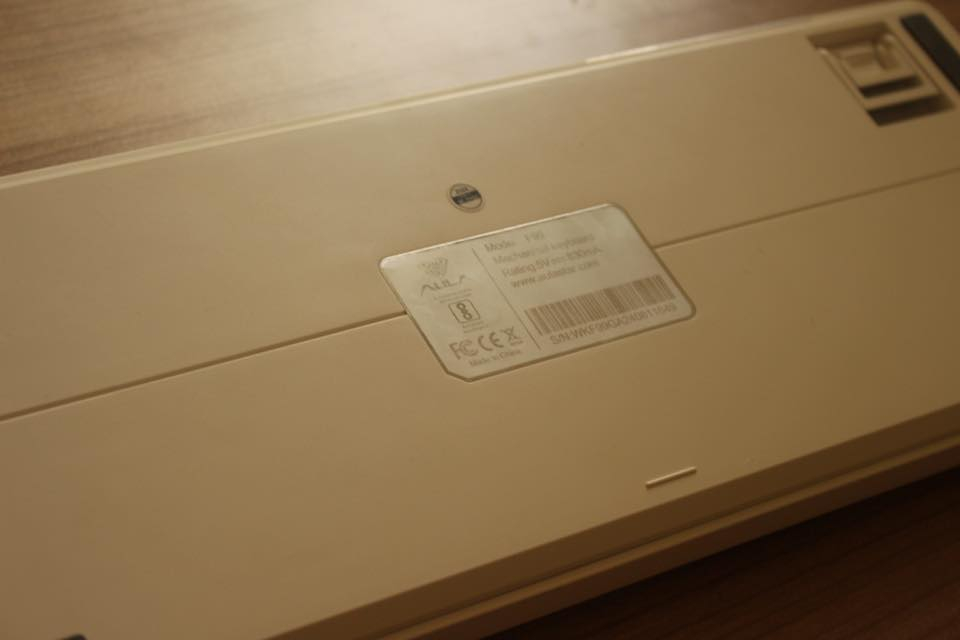 🔥 AULA F99 Mechanical Keyboard – Clean & Smooth | RGB Gaming Keyboard

Selling my AULA F99 premium mechanical keyboard in great working condition. The keyboard feels amazing for gaming and typing — smooth, fast, and very comfortable.

✨ Highlights
✔ All keys work perfectly
✔ Beautiful RGB lighting
✔ Strong premium build
✔ Clean and well taken care of

💰 Price: 55,000 IQD
👉 Open to reasonable offers and negotiations

Great choice if you want a high-quality mechanical keyboard for a good price.

📩 Message me anytime

� كيبورد ميكانيكي AULA F99 – RGB للألعاب والاستخدام اليومي

أعرض للبيع كيبورد AULA F99 الميكانيكي بحالة تشغيل ممتازة. الكيبورد مريح جداً للكتابة والألعاب ويعطي أداء سريع وسلس.

✨ المميزات
✔ جميع الأزرار تعمل بشكل ممتاز
✔ إضاءة RGB جميلة
✔ جودة تصنيع قوية وفخمة
✔ نظيف ومعتنى به

💰 السعر: 55,000 دينار عراقي
👉 قابل للتفاوض وتقبل العروض

خيار ممتاز لمن يريد كيبورد ميكانيكي احترافي بسعر مناسب.

📩 راسلني إذا مهتم.


**إذا كنت صاحب هذا الإعلان وتريد حذفه لأي سبب، رجاءا أرسل رسالة إلى الدعم الفني**