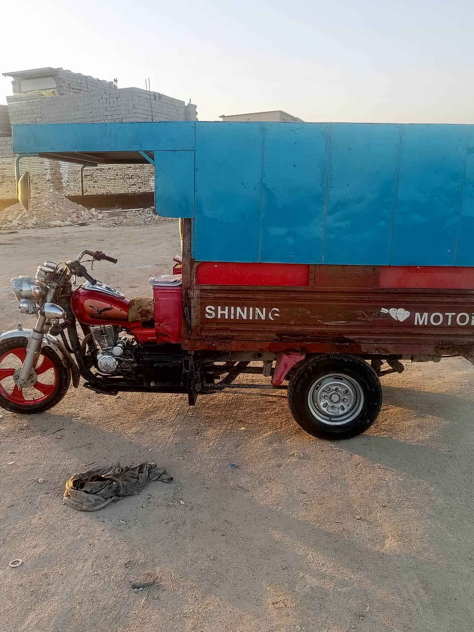 سلام عليكم ستوته للبيع موديل 2012محرك 23 أوراق كربلاء مكاتبه يم حسين مليون و 500وبيهه مجال كهربائيات كلهه شغاله الاتصال على الرقم ***********
