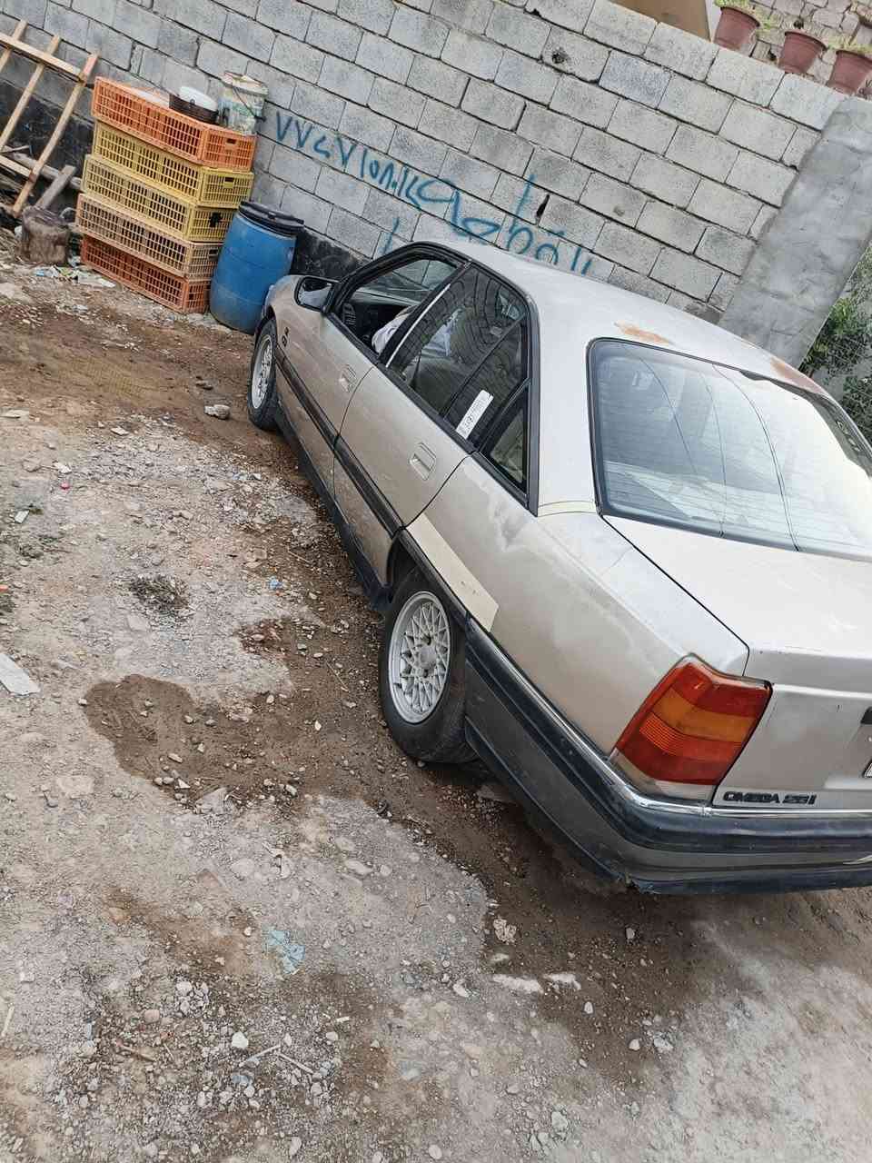 السلام عليكم اوبل موديل 93للبيع الكشرر نضيف بلادي بدون حادث المحرك 3000بطه كير اوتو عارضها 35وبيها مجال الستفسار ***********
