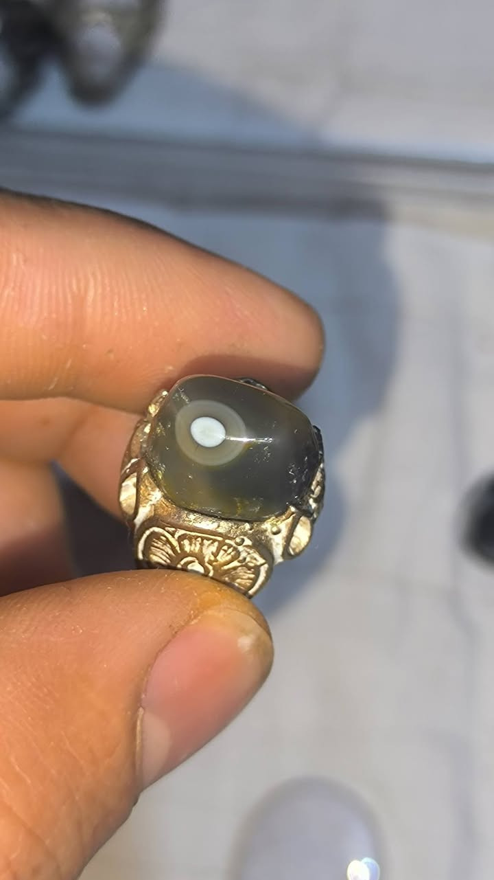 سليمانيات عيون صريحة نوادر سعر القطعة 5الف 
صياغة انتيمون شبيه الفضة


**إذا كنت صاحب هذا الإعلان وتريد حذفه لأي سبب، رجاءا أرسل رسالة إلى الدعم الفني**