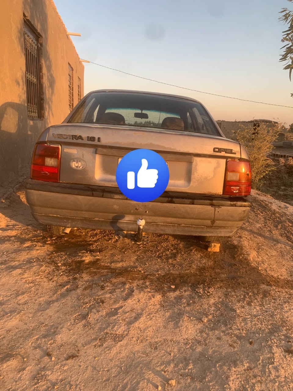 سلام عليكم سياره البيع فكتره موديل ٩٢تايرات نص عمر محرك وكير زينات تحويل مباشر رقم بابل رقم الجهاز *********** نتصل كشر شوفت عينك ضربه مابيه السعر ٢٧وبيه مجال
