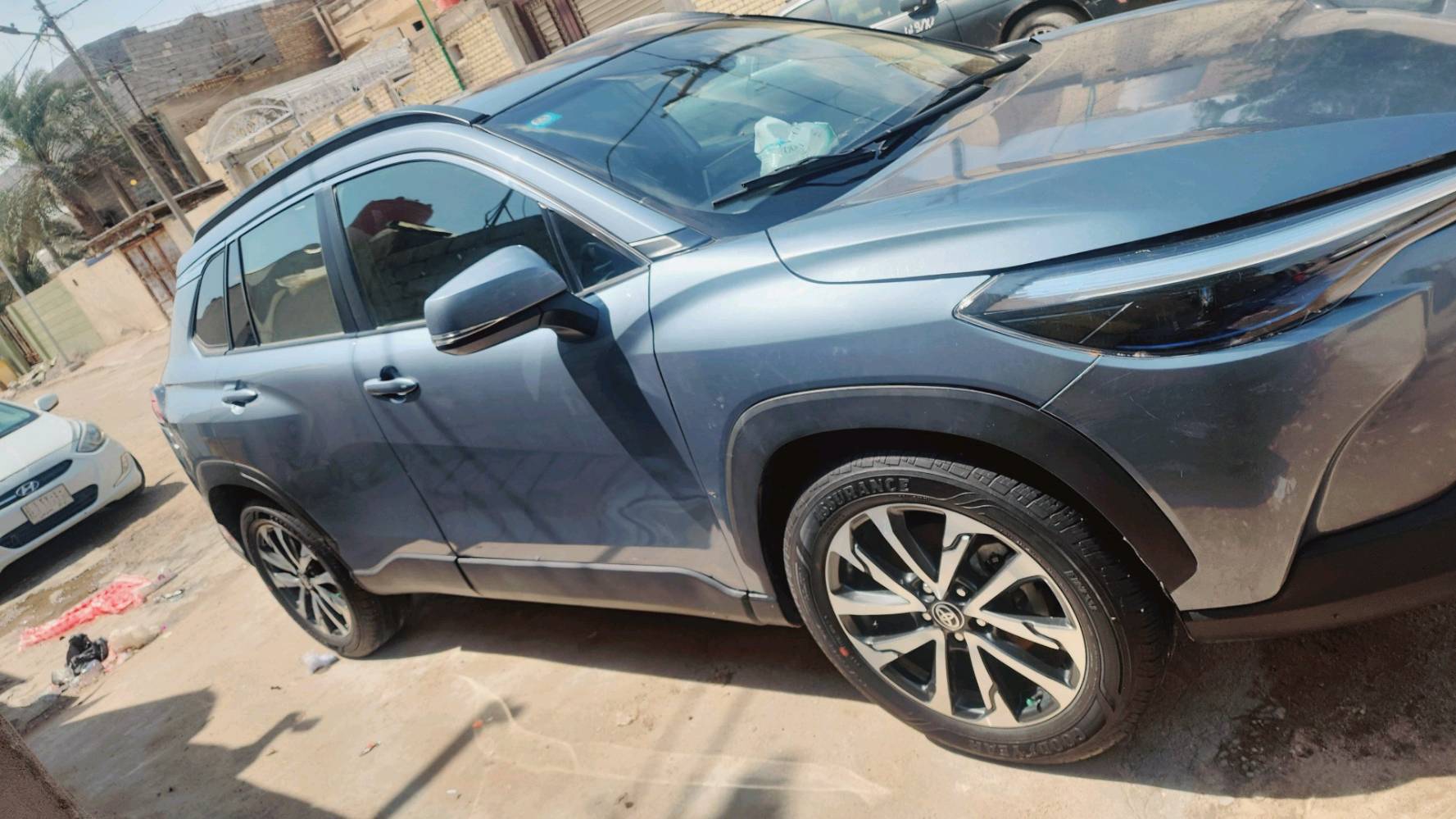 كورلا كروز امريكي ٢٣ فول اعلى فئه بيع او مراوس باقي التفاصيل خاص عنوان السياره بصره رقم بغداد باسمي 