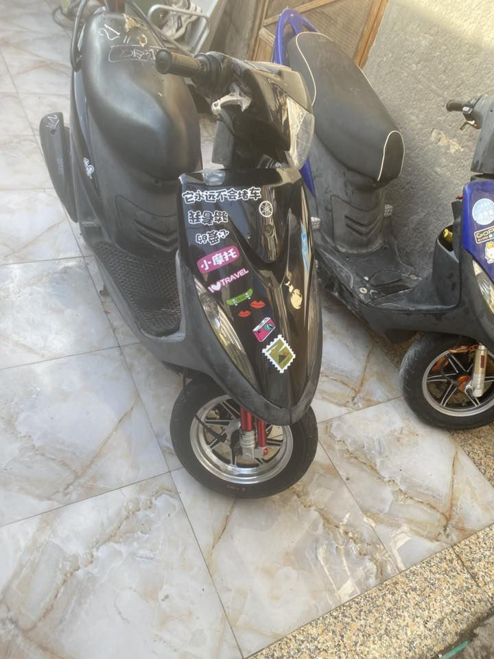 سلام وعليكم ماكس عدله دراجه صاله شهر من نزلته المكاتبه موجوده دراجه ختم واحد كل نقص ما بيها سلف هندر كامله سعر900 وبيه مجال للشراي***********
