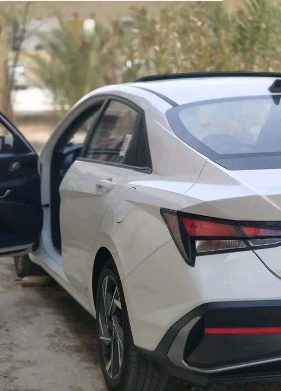 سلام عليكم
هونداي النترا تجميع صيني
موديل 2025 كفاله عامه 
رقم أربيل الجديد
بسم شركة شير وان 
ماشيه 11 ألف اخت الزيرو
فول موصفات
فتحه سقف
بصمه أبواب
شاشه أن درويد بلادي
تحكم استيرن جهتين
داخل جلد لون اسود
حساسات امامي وخلفي 
كامرا دواره
السياره علئ وضعيت الشركة
العنوان البصرة القبله 
السعر 150 وبيها مجال بصيط 
الهاتف ***********
