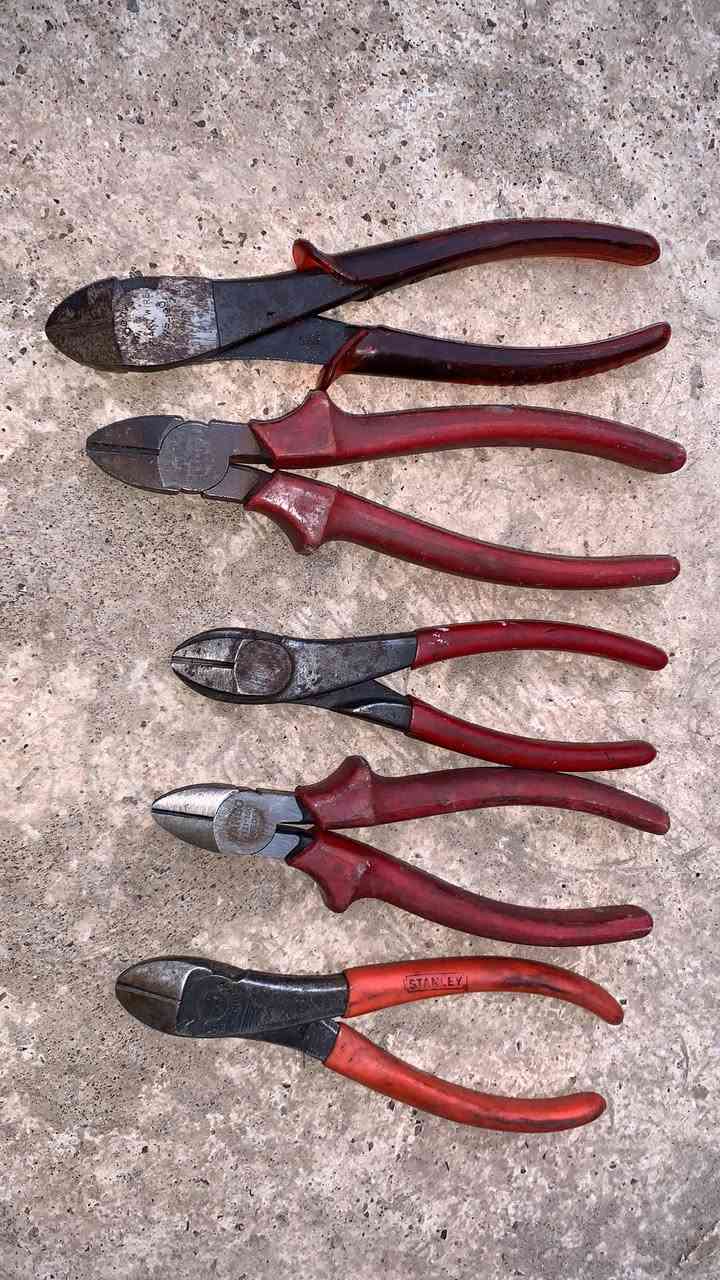 للبيع كلو ما مستخدم ياباني 
للتواصل واتساب ***********
