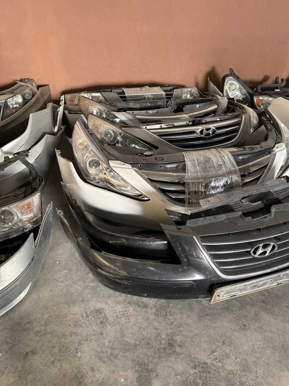 تم بعون الله تعالى وصول محركات 
بانزين  
سيدونا 3800
محركات اوبتيما 2400موديل 2008+2010
محركات سبكتره 
 محرك اوبتيما 2400موديل  2014
 عنوان بابل شوملي. بيع جمله ومفرد ***********
