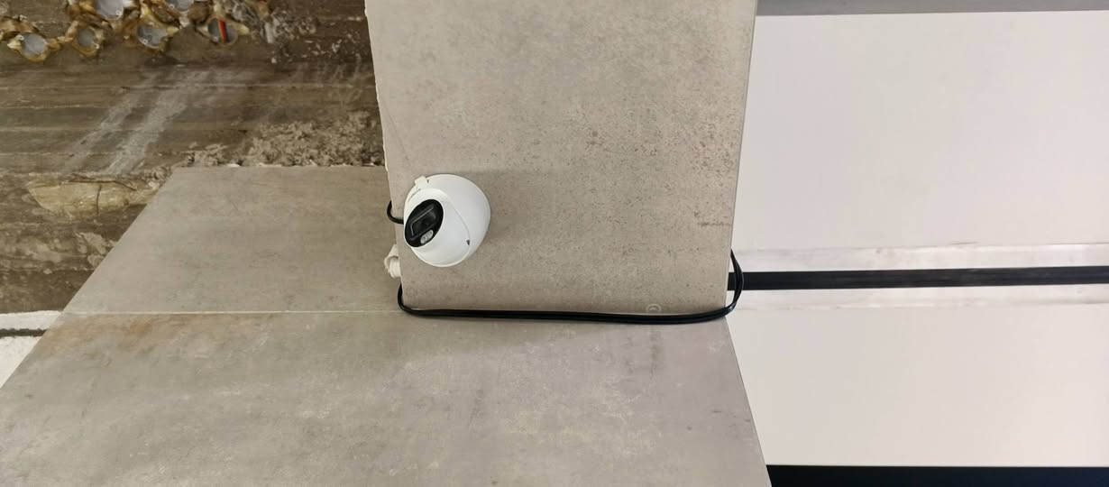 تم بحمد الله نصب كاميرات مراقبة في عالم فله – مول دجلة في بغداد الجديدة
نضمن جودة عالية، ترتيب احترافي، وخبرة بالعمل 🔧🎥
جاهزين لتنفيذ جميع مشاريع الكاميرات للمحلات والمولات.
***********تواصل ويانه للطلب أو الاستفسار.
