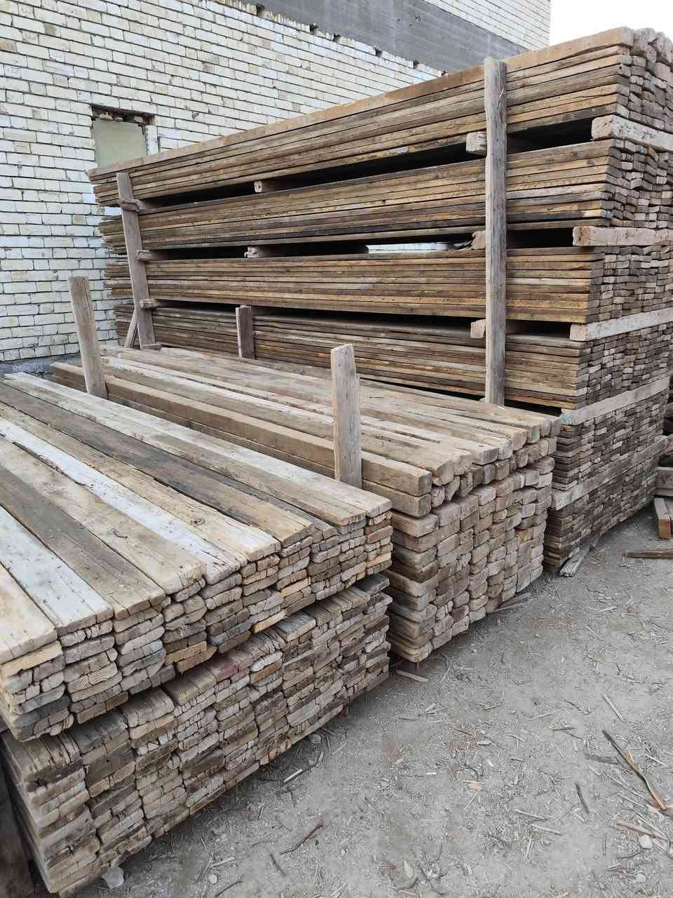 قالب خشب نضيف مستعمل للبيع
العدد 17 مكعب 
المكان بابل 
الاستفسار على الرقم ***********
