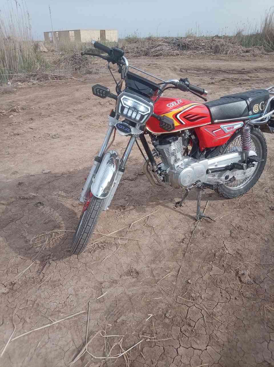 لبيع دراجه 2025 كفاله عامه مكاني صويره ***********
