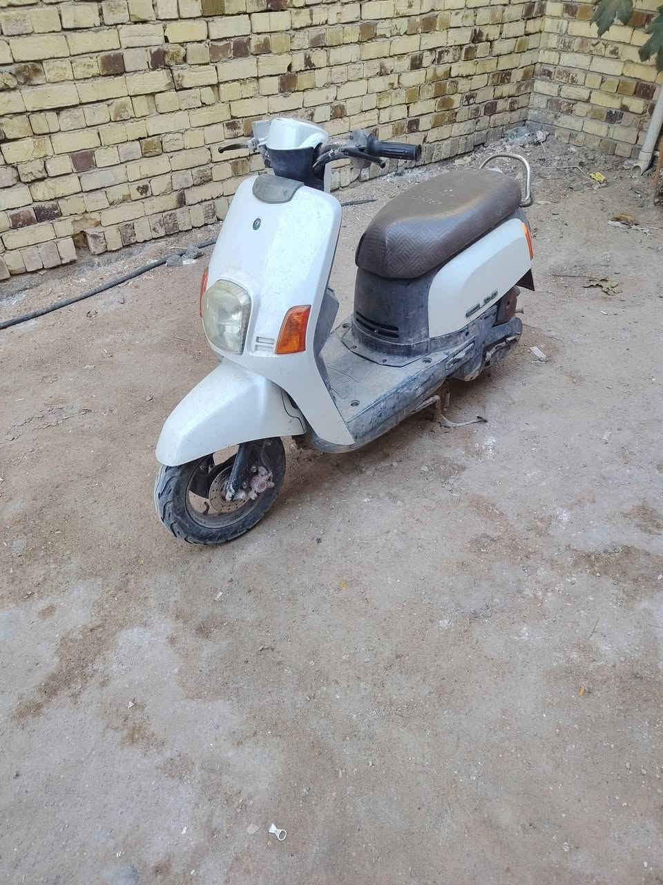 بوليسي 2009 اربع اشهر طالعه من المعرض كلها بلاد نقص كابريته فقط ما متواجد عالفيس ***********
