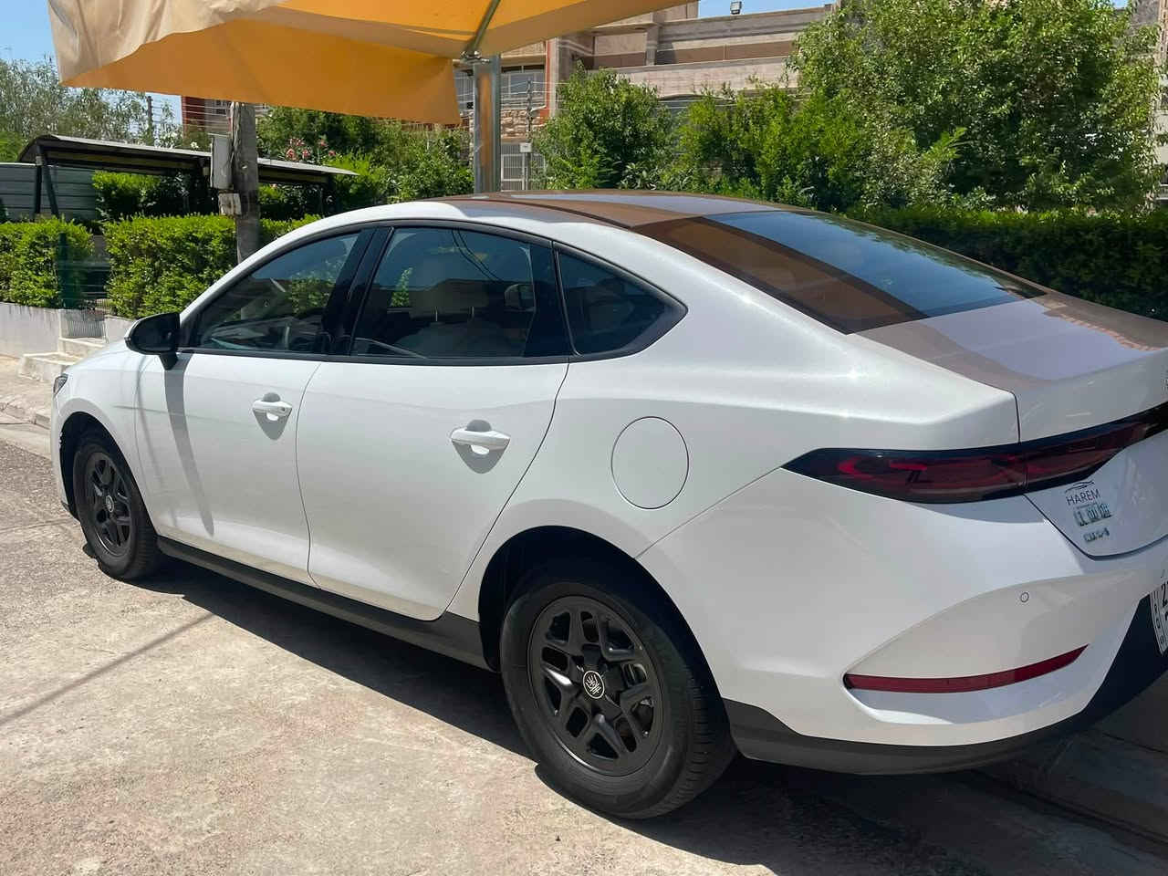 Byd Quin plas هيجي نيه ناو زه رده ره قم هه ولير جه ند دنكه ته زره يكي زور زور وردي هه يه به جاو ديار نيه ته نيا ٤ هه زار رويشتوه موديل 2025  نرخي 129$ مجاليكي زور كه مي تيدايه موبايل ***********
