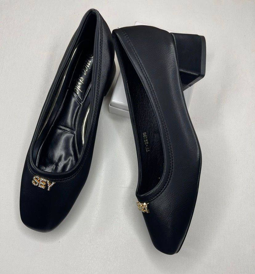 حجز والاستفسارات يمهم بنات دخلو للبيج روز ستور 
نكملج اناقت العيد والاوتفت مالتج🤭🩷✨
أسعار مناسبة 💸 كوالتي عالي 👌
بضاعة راقية تليق بذوقج 🌸
👜 حقائب نسائية بجميع الأحجام والألوان
👛 جزدان نسائي راقي
⌚ ساعات نسائية مميزة
👠 أحذية فلات وكعب
👢 بوتينات راقية
👝 محافظ رجالية
🕶️ مناظر أنيقة
🎨 تتوفر ألوان ومقاسات متعددة
للحجز أو الاستفسار عن الألوان والقياسات:
📩 دايركت
☎️ أو عن طريق الواتساب: ***********
