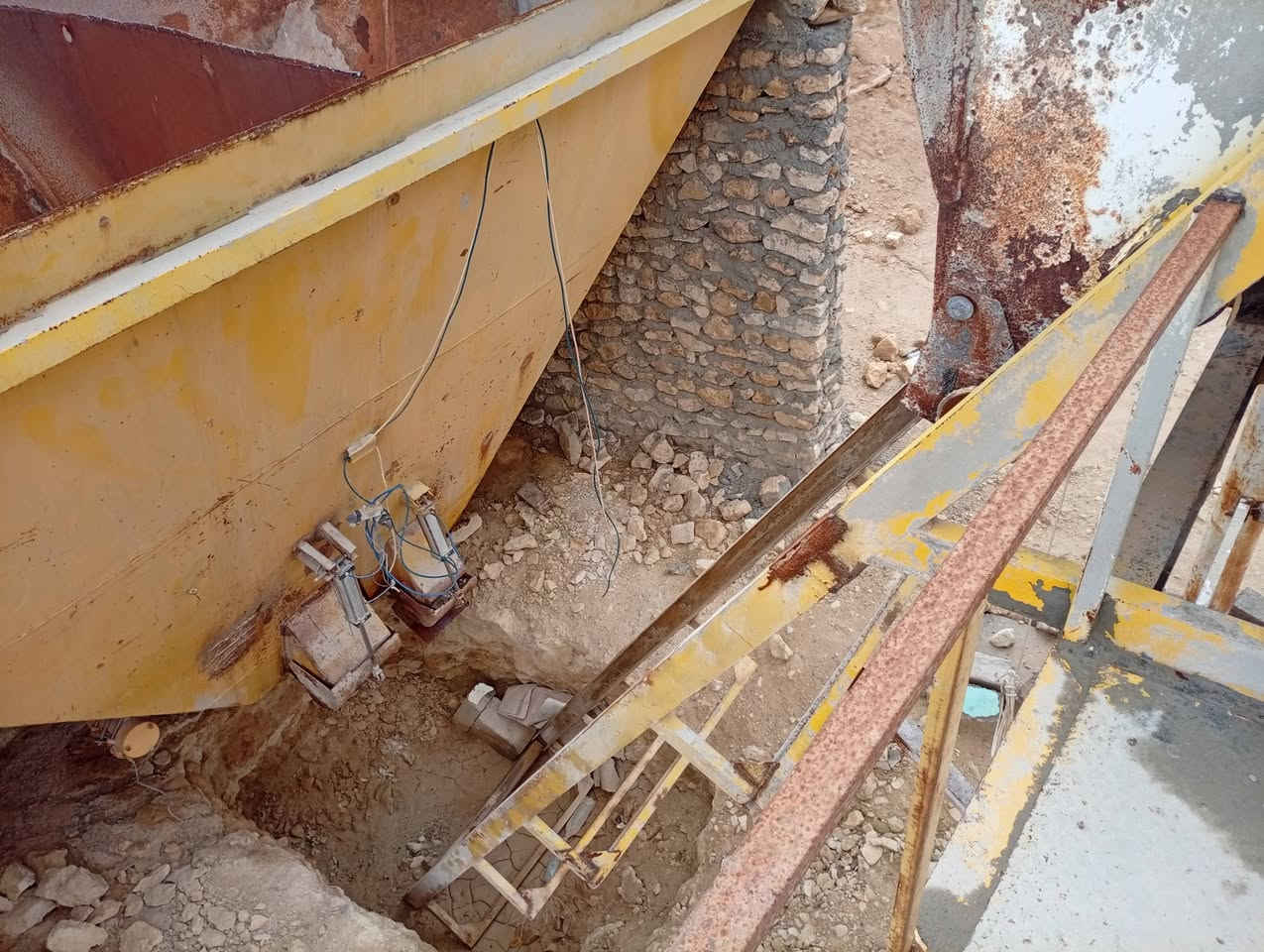 سلام عليكم..
خباطه مركزيه للبيع عنوانه الانبار البغدادي 

للاستفسار ***********
