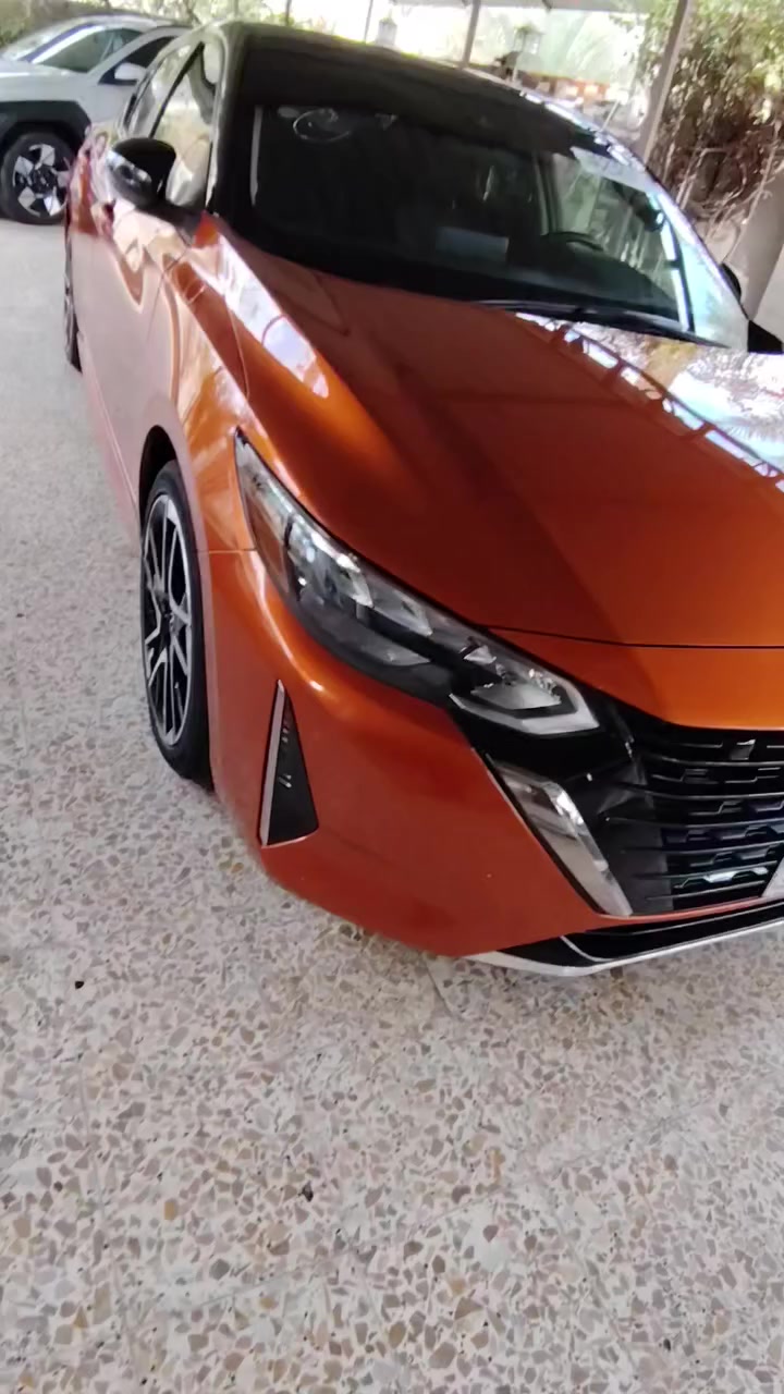 السلام عليكم للبيع نيسان سنتره موديل 2024 السياره جديده كلش تبديل جاملغ آو ربع البنيد مصبوغ آو باب السياره بارد محرك 2400  مكاني حله السده *********** سعره  240
