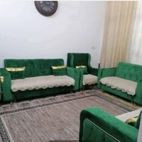 ٩٠م • طابق ونص • خلف الصحفيين