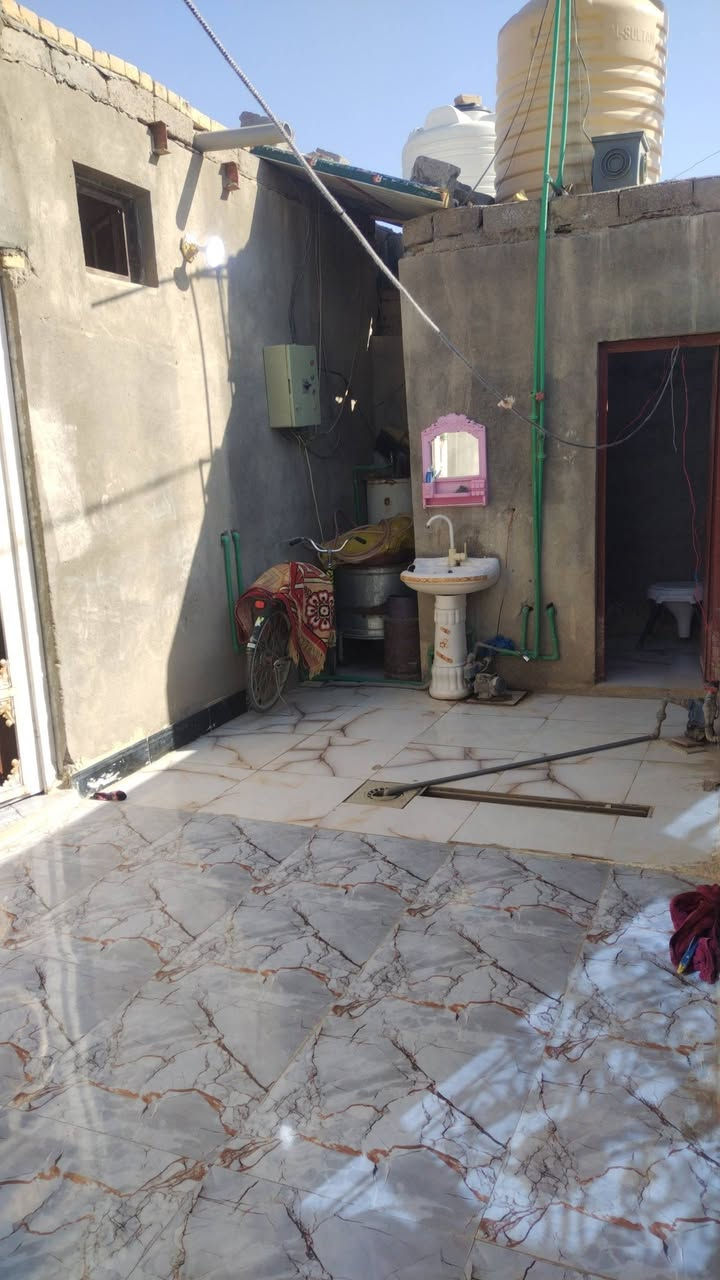 بيت زراعي المكان سكان الصناعي دور سيد حمزه المساحه 153 واجهيى 11 ونزال 14 بناء جديد البناء بلوك كرهبائي بيت جاهز غرفتين وصاله ومطبخ واستقبال الاستفسار ***********
