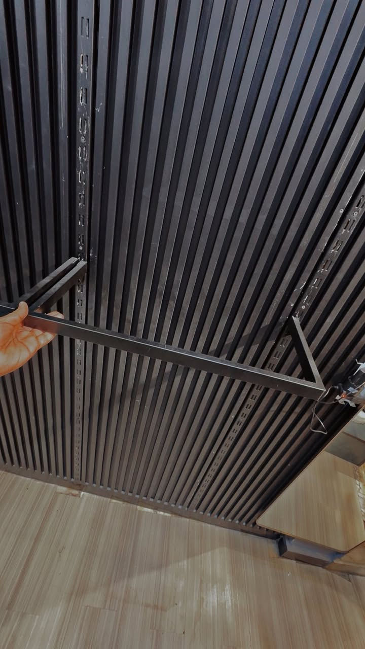 غراض غيرت ديكور وريد ابيهن بسعر كلش مناسب
رفوف عدد 18 بعدهن جدد مع الحمالات سعر الرف 4
يو عدد 8 
إستاند عدد 4 طول 120.  وعندي 2 طول 90
مكاني بغداد


**إذا كنت صاحب هذا الإعلان وتريد حذفه لأي سبب، رجاءا أرسل رسالة إلى الدعم الفني**