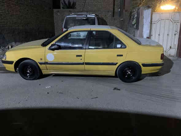 سلام عليكم بيجو بارص موديل 2013 سنويه 2030باسمي تحويل ثاني يوم بيها بنيد طاير فقط بدون خياسات مكينه بدون تنقيص صدر جديد امامي خلفي سعر السياره30$ وبيها مجال ***********
