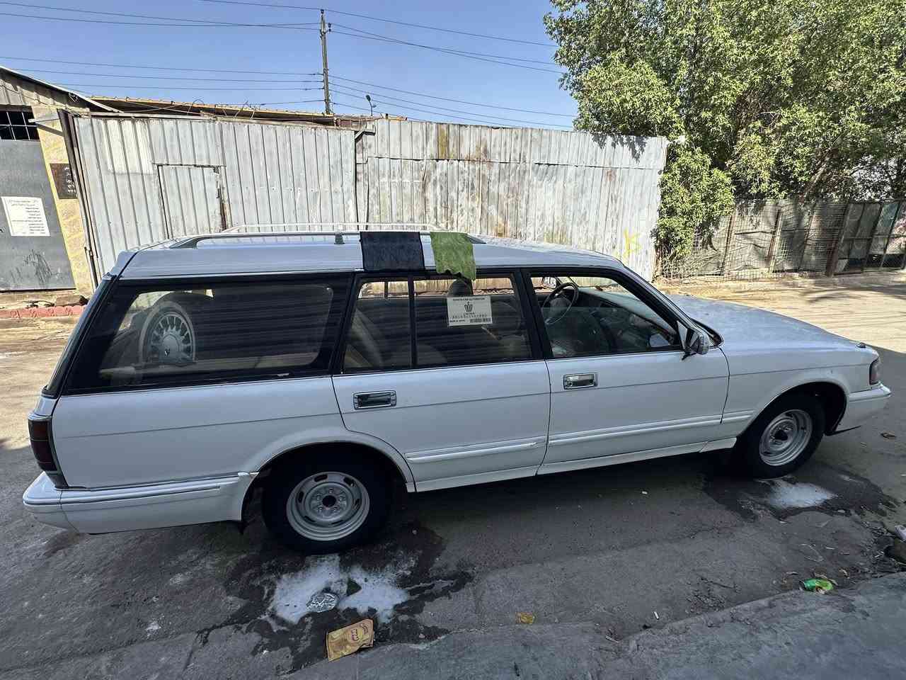 السلام عليكم ارنب ستيشن للبيع موديل 1992 محرك فيفتي 2.5 السيارة باسمنة المكان بغداد جسر ديالى القديم استفسار الاتصال علىً هذا  الرقم ***********
